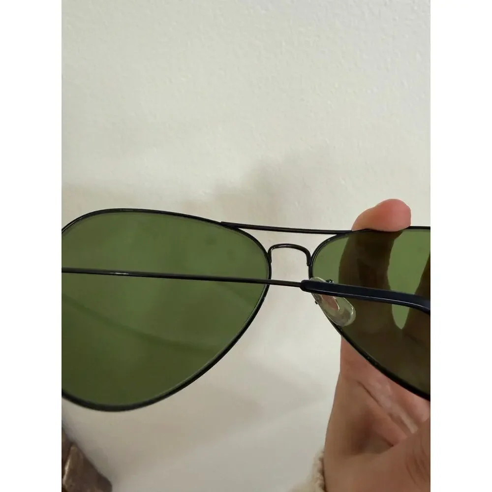 Vintage Ray Ban Black Tone Metal Polarized Aviator Sunglasses Flaw